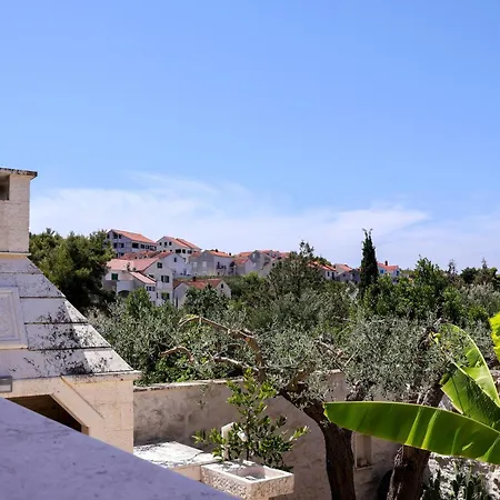 Vila Luxury Karla Next To On Island Brac *